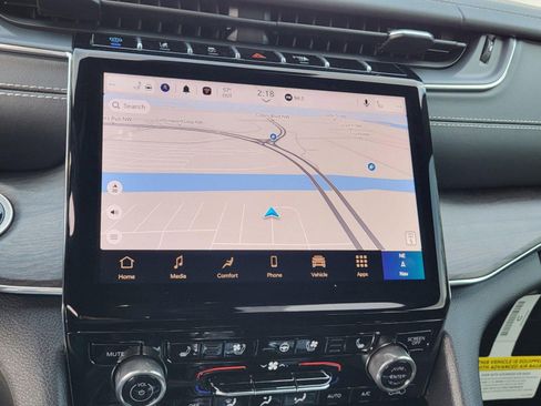 New 2024 Jeep Grand Cherokee Overland w/ Luxury Tech Group IV image 13