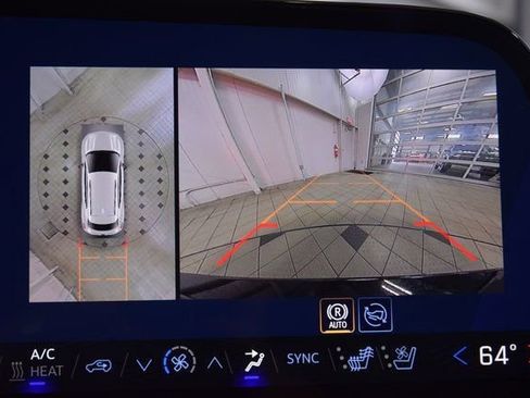 New 2026 Chevrolet Equinox EV LT w/ Convenience Package II FWD image 47