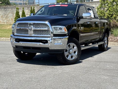 Used 2016 RAM 2500 Laramie w/ Convenience Group AWD/4WD image 5