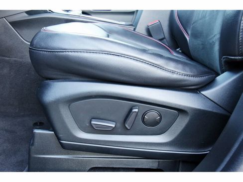 Used 2023 Ford Explorer ST-Line w/ Class IV Trailer Tow Package image 33