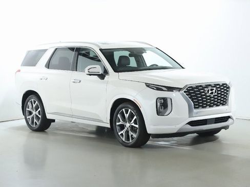 Used 2022 Hyundai Palisade Limited w/ Cargo Package image 9