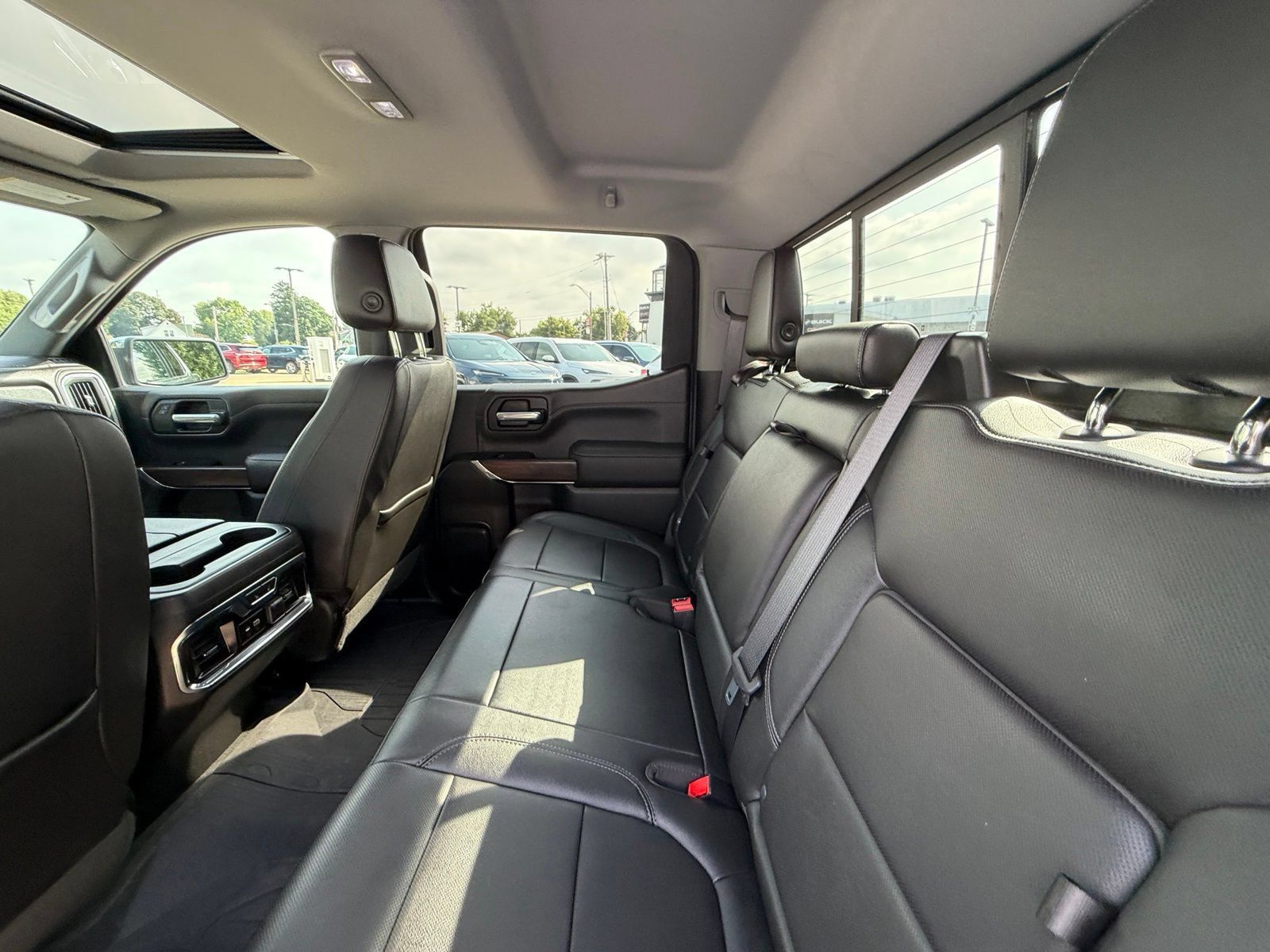 Used 2019 GMC Sierra 1500 SLT w/ SLT Premium Plus Package AWD/4WD image 5