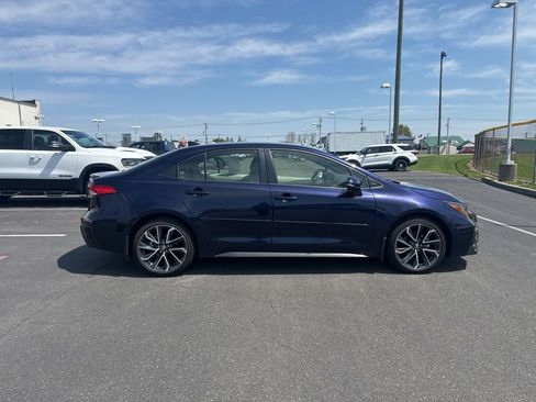 Used 2022 Toyota Corolla SE image 4