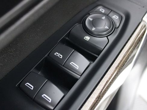 Used 2023 Chevrolet Silverado 2500 LT image 17