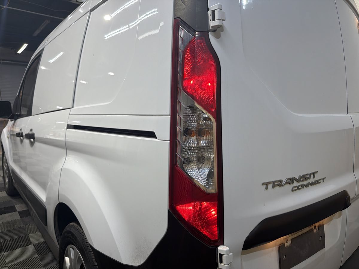 Used 2019 Ford Transit Connect XL FWD image 9