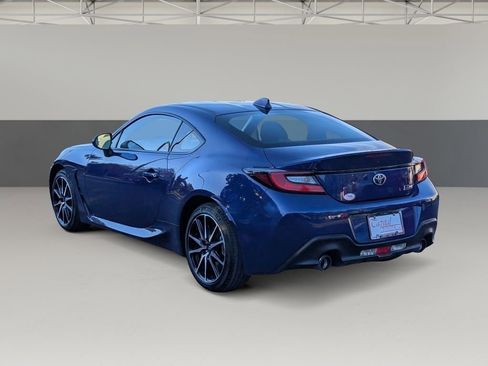 Used 2024 Toyota GR86 image 5