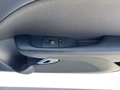 Used 2019 Dodge Challenger SXT RWD image 43