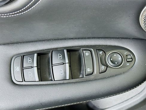 Used 2023 INFINITI QX55 Essential w/ Accent Package image 20