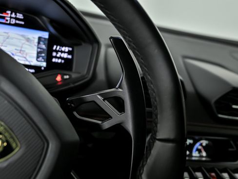 Used 2019 Lamborghini Huracan LP 580-2 image 38
