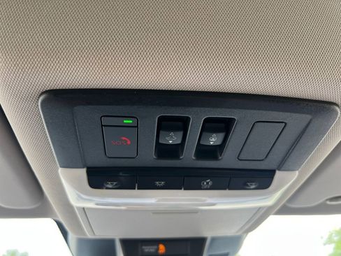 Certified 2026 Nissan Rogue Platinum AWD/4WD image 25