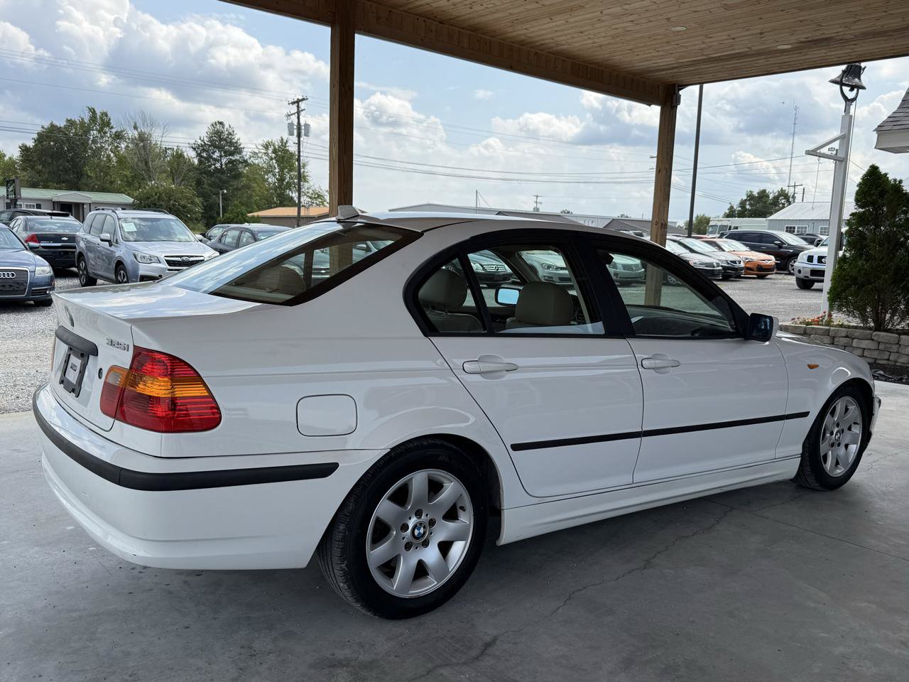 Used 2003 BMW 325i Sedan RWD image 29
