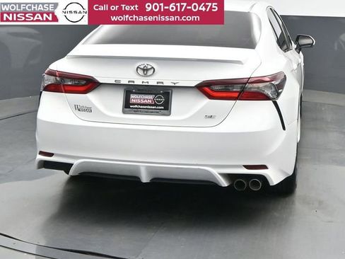 Used 2023 Toyota Camry SE FWD image 5