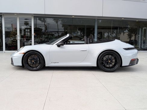 Used 2025 Porsche 911 Carrera 4 GTS image 29