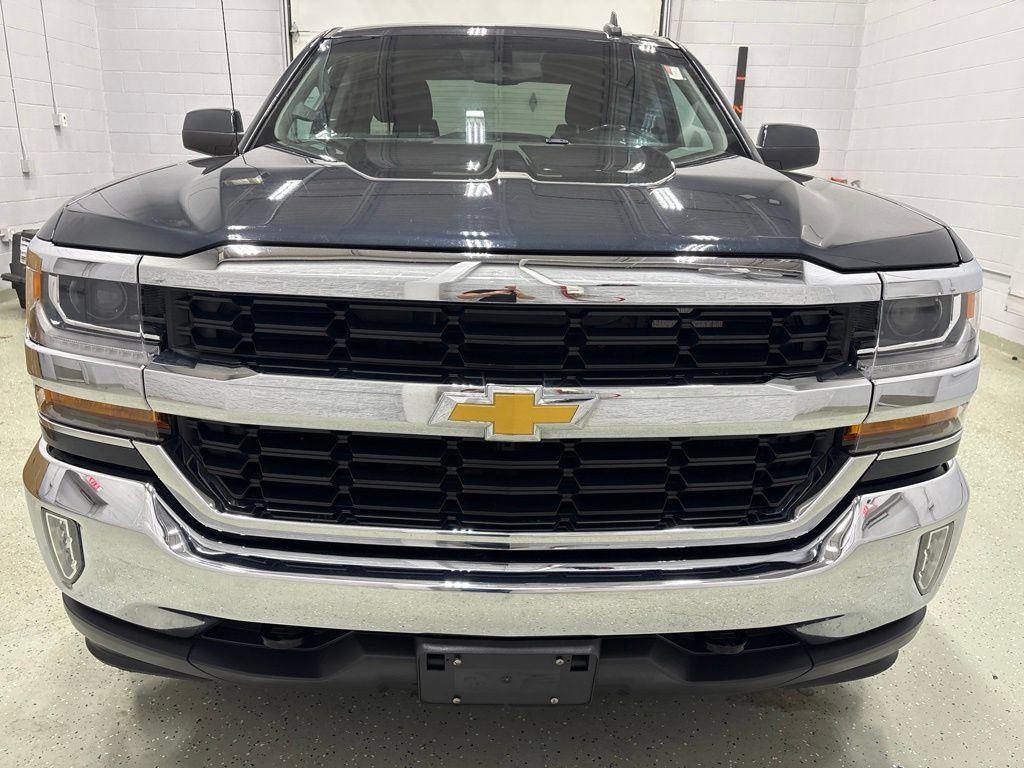 Used 2019 Chevrolet Silverado 1500 LT w/ All Star Edition AWD/4WD image 10