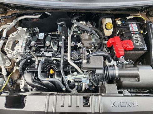 Used 2025 Nissan Kicks SV image 27