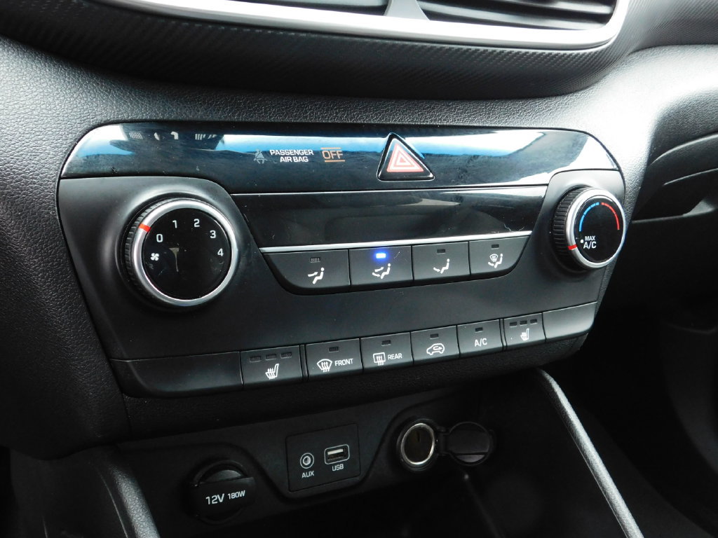 Used 2021 Hyundai Tucson Value FWD image 19