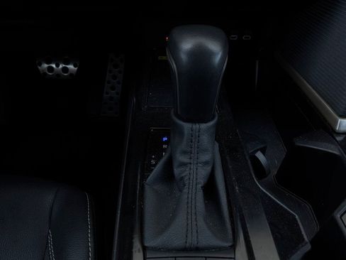 Used 2026 Toyota Camry SE w/ Convenience Package FWD image 23