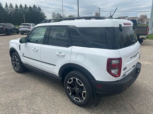 Used 2023 Ford Bronco Sport Outer Banks w/ Tech Package AWD/4WD image 4
