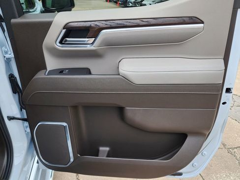 New 2026 GMC Sierra 1500 SLT image 41