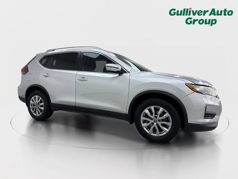 Used 2019 Nissan Rogue S w/ Special Edition Package FWD image 12