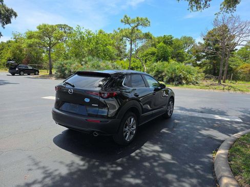 Used 2021 MAZDA CX-30 FWD 2.5 S w/ Select Package image 2