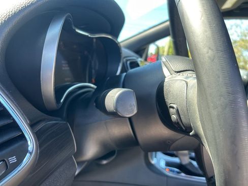 Certified 2021 Jeep Grand Cherokee Laredo X image 36