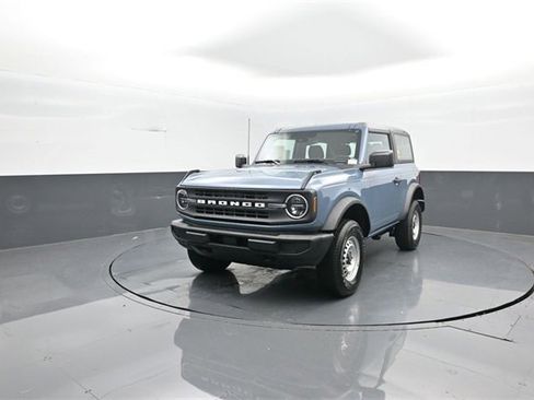 New 2025 Ford Bronco 2-Door image 3