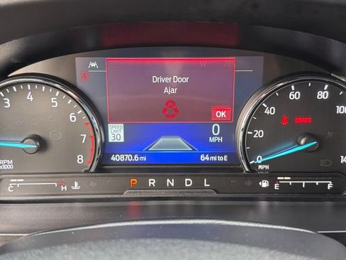 Used 2022 Ford Explorer XLT w/ Equipment Group 202A AWD/4WD image 26