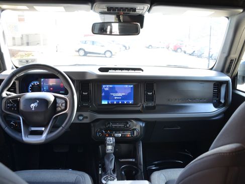 Used 2022 Ford Bronco Big Bend w/ Sasquatch Package image 20