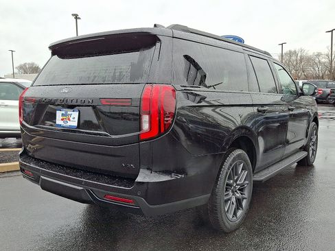 New 2026 Ford Expedition Max Platinum w/ Stealth Appearance Package image 4