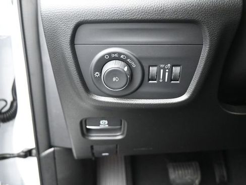 New 2025 Jeep Grand Cherokee Limited w/ Luxury Tech Group II AWD/4WD image 33