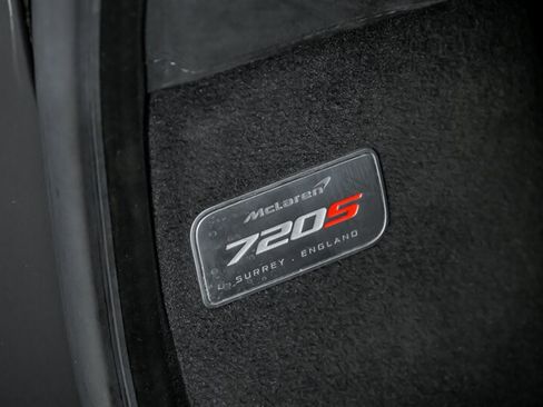 Used 2019 McLaren 720S Performance RWD image 25