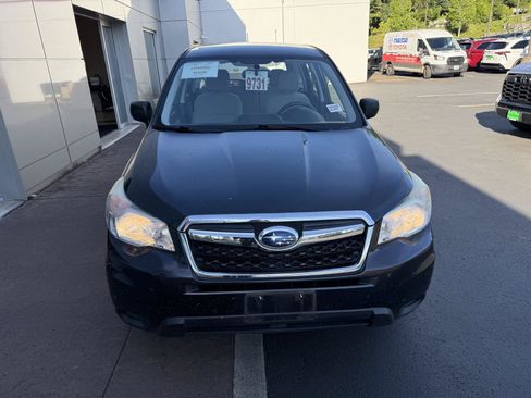 Used 2014 Subaru Forester 2.5i AWD/4WD image 8