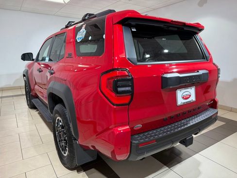 Certified 2025 Toyota 4Runner TRD Off-Road Premium AWD/4WD image 3