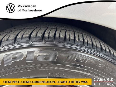 Used 2017 Hyundai Elantra SE image 9