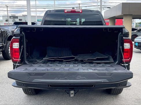 Used 2024 GMC Canyon AT4 w/ AT4 Premium Package AWD/4WD image 32