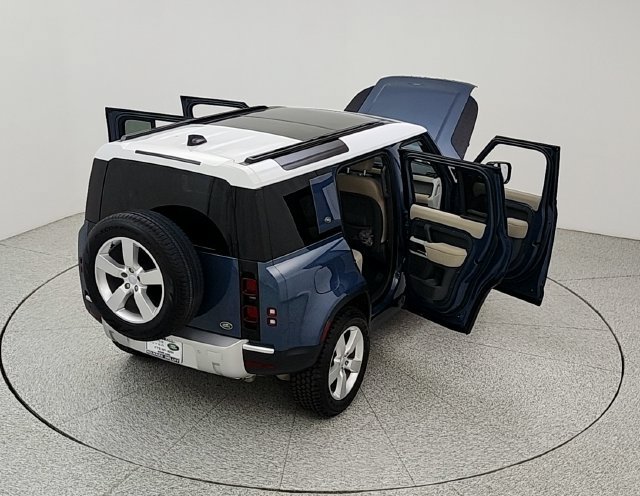 Used 2023 Land Rover Defender 110 S AWD/4WD image 23