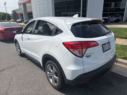 Used 2017 Honda HR-V LX image 15