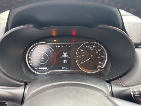 Used 2024 Nissan Versa SR image 24