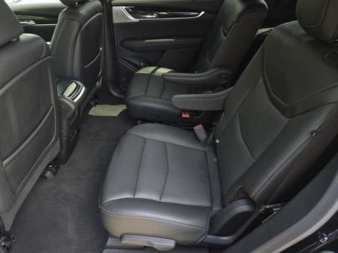 Used 2024 Cadillac XT6 Premium Luxury w/ LPO, Floor Liner Package AWD/4WD image 41