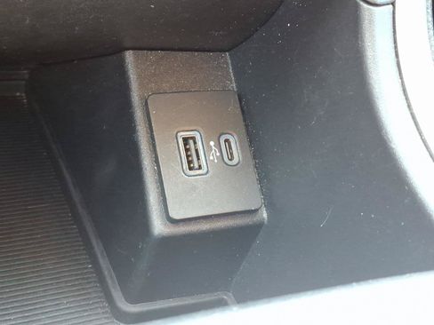Certified 2023 Ford Edge SEL AWD/4WD image 18