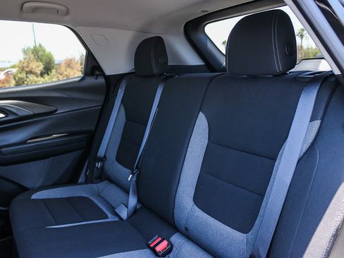 Used 2023 Chevrolet TrailBlazer LT FWD image 18