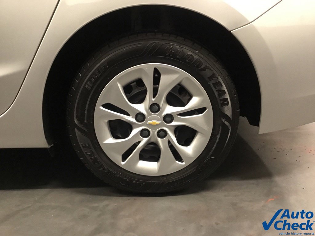 Used 2019 Chevrolet Cruze LS w/ LS Fleet Convenience Package FWD image 18