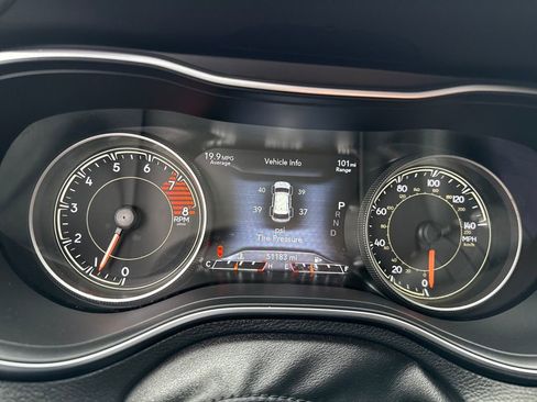 Used 2021 Jeep Cherokee Latitude Lux w/ Comfort/Convenience Group image 15