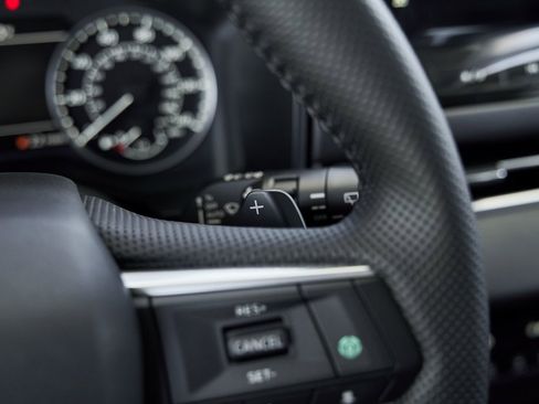 New 2025 Mitsubishi Outlander SE image 39