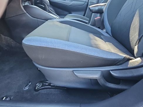 Used 2025 Nissan Versa SV FWD image 21