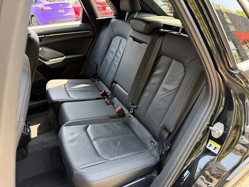 Used 2023 Audi Q3 2.0T Premium image 31