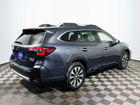 Used 2024 Subaru Outback Touring AWD/4WD image 7