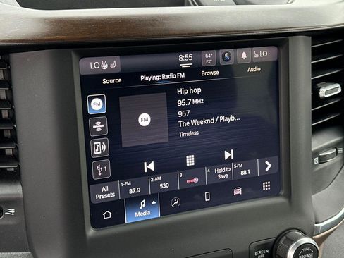 Used 2022 RAM 1500 Laramie image 19