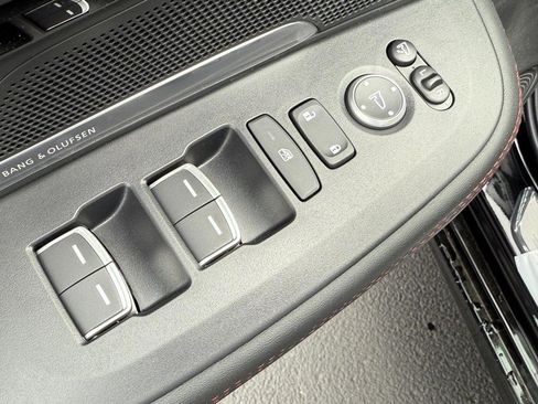 Used 2025 Acura ADX A-Spec image 11